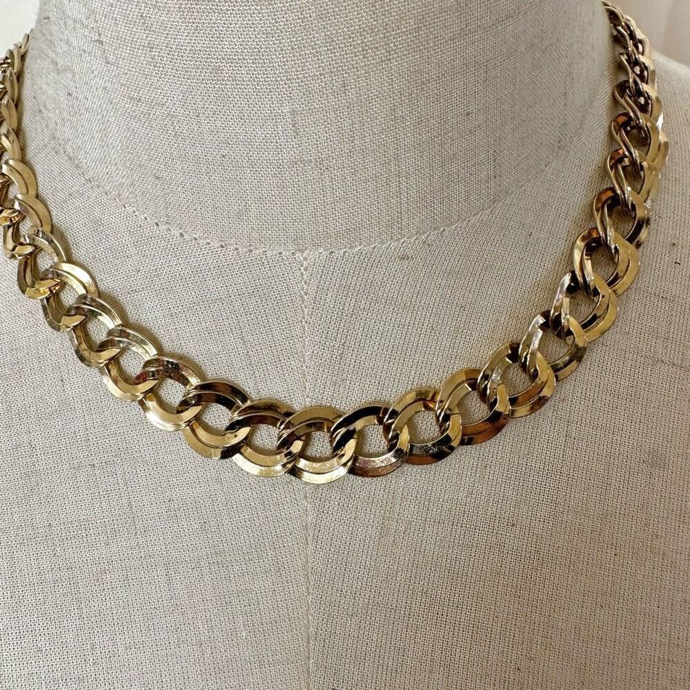 Gold tone link necklace